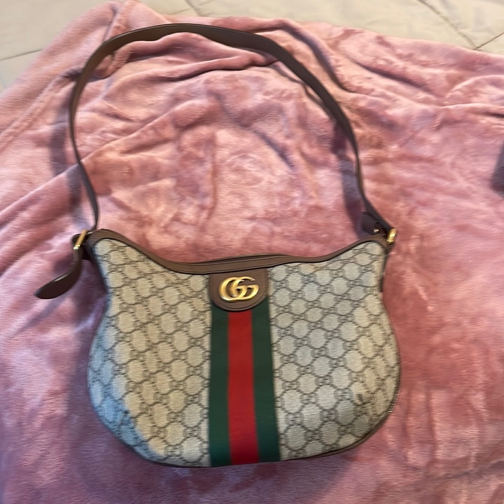 Gucci shoulder bag